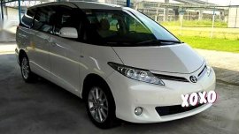 Selling White Toyota Previa 2014 in Makati