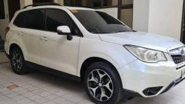 White Subaru Forester 2014 for sale in Makati