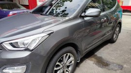 Selling Silver Hyundai Santa Fe 2013 in Quezon