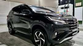 Selling Black Toyota Rush 2020 in Lucena