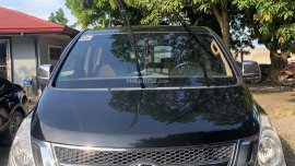 Selling Black 2010 Hyundai Grand Starex Van affordable price