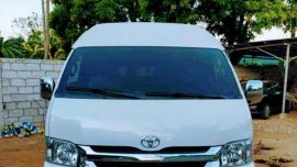Pearl White Toyota Hiace Super Grandia 2015 for sale in Automatic
