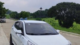 Selling Pearl White Hyundai Accent 2016 in Pasay