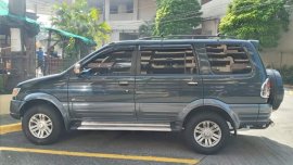 Grey Isuzu Crosswind 2010 for sale in Marikina