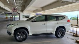 Selling White Mitsubishi Montero 2016 in Baliuag