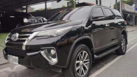 Selling Black Toyota Fortuner 2016 