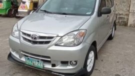 Selling Brightsilver Toyota Avanza 2009 in Bulacan