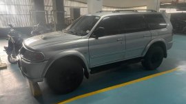 Silver Mitsubishi Montero Sport 2005 for sale in Automatic