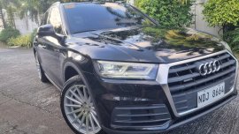 Selling Black Audi Q5 2020 in Malabon