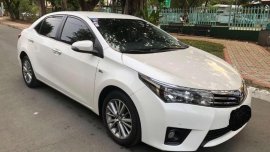 Pearl White Toyota Corolla Altis 2014 for sale in Pasay 