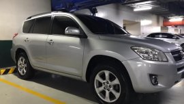 Silver Toyota RAV4 2009 for sale in Quezon
