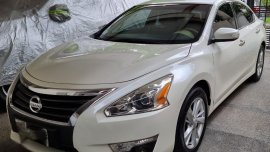 Sell Pearl White 2015 Nissan Altima in Manila