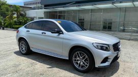 Selling Silver Mercedes-Benz GLC 250 2019 in Pasig