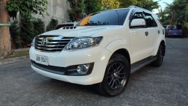 Selling Pearl White Toyota Fortuner 2015 in Quezon City