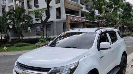 Selling White Chevrolet Trailblazer 2018 in Pasig