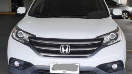 Sell Pearl White 2015 Honda Cr-V in Caloocan