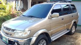 Silver Isuzu Crosswind 2008 for sale in Talisay