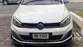 Selling White Volkswagen Golf 2016 in Muntinlupa