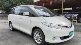 Selling Pearl White Toyota Previa 2014 in Pasig
