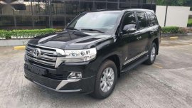 Selling Black Toyota Land Cruiser 2021 in Manila
