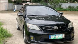 Selling Black 2011 Toyota Corolla Altis  1.6 G MT second hand