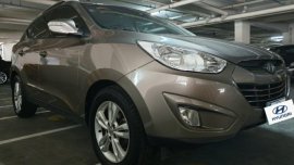 Silver Hyundai Tucson 2011 for sale