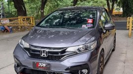 Selling Grey Honda Jazz 2015 in Bacoor