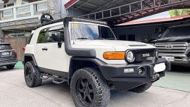 Selling Pearl White Toyota Fj Cruiser 2017 in Bacoor