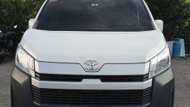 Selling White Toyota Hiace 2019 in Imus