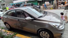 Selling Silver Hyundai Accent 2018 in Manila