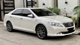 Pearl White Toyota Camry 2012 for sale in Balanga