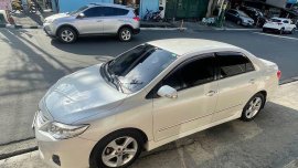 Selling Pearl White Toyota Corolla Altis 2013 in Pasay