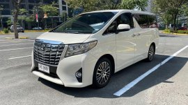 Pearl White Toyota Alphard 2017 for sale in Muntinlupa