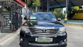 Selling Black Toyota Fortuner 2012 in Imus