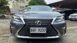 Silver Lexus ES350 2017 for sale in Pasig 