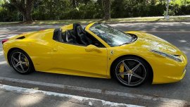 Selling Yellow Ferrari 458 2013 in San Juan