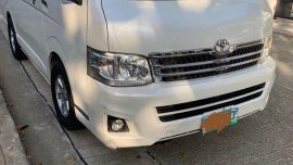 Pearl White Toyota Hiace Super Grandia 2013 for sale in Automatic