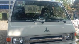 2015 Mitsubishi L300 exceed dropside body