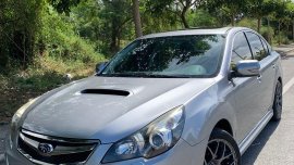 Selling Silver Subaru Legacy 2011 in Parañaque