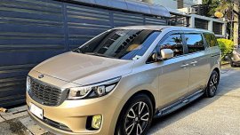 Selling Beige Kia Carnival 2017 in Makati
