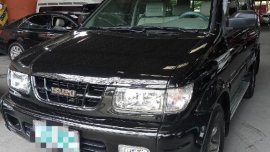 Selling Black Isuzu Crosswind 2003 in Quezon