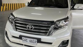 Selling Pearl White 2017 Toyota Prado in Manila