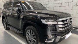 Selling Black Toyota Land Cruiser 2022 in Muntinlupa