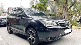 Grey Subaru Forester 2014 for sale in Automatic