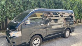 Selling Black Toyota Hiace Super Grandia 2018 in Pasig