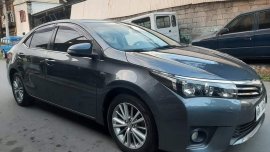 Selling Grey Toyota Altis 2016 in Quezon City