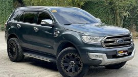 Sell Grey 2017 Ford Everest in Quezon City