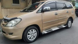 Beige Toyota Innova 2006 for sale in Automatic