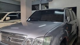 Selling Silver Lexus LX 2004 in Manila