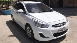 White Hyundai Accent 2018 for sale in Manual